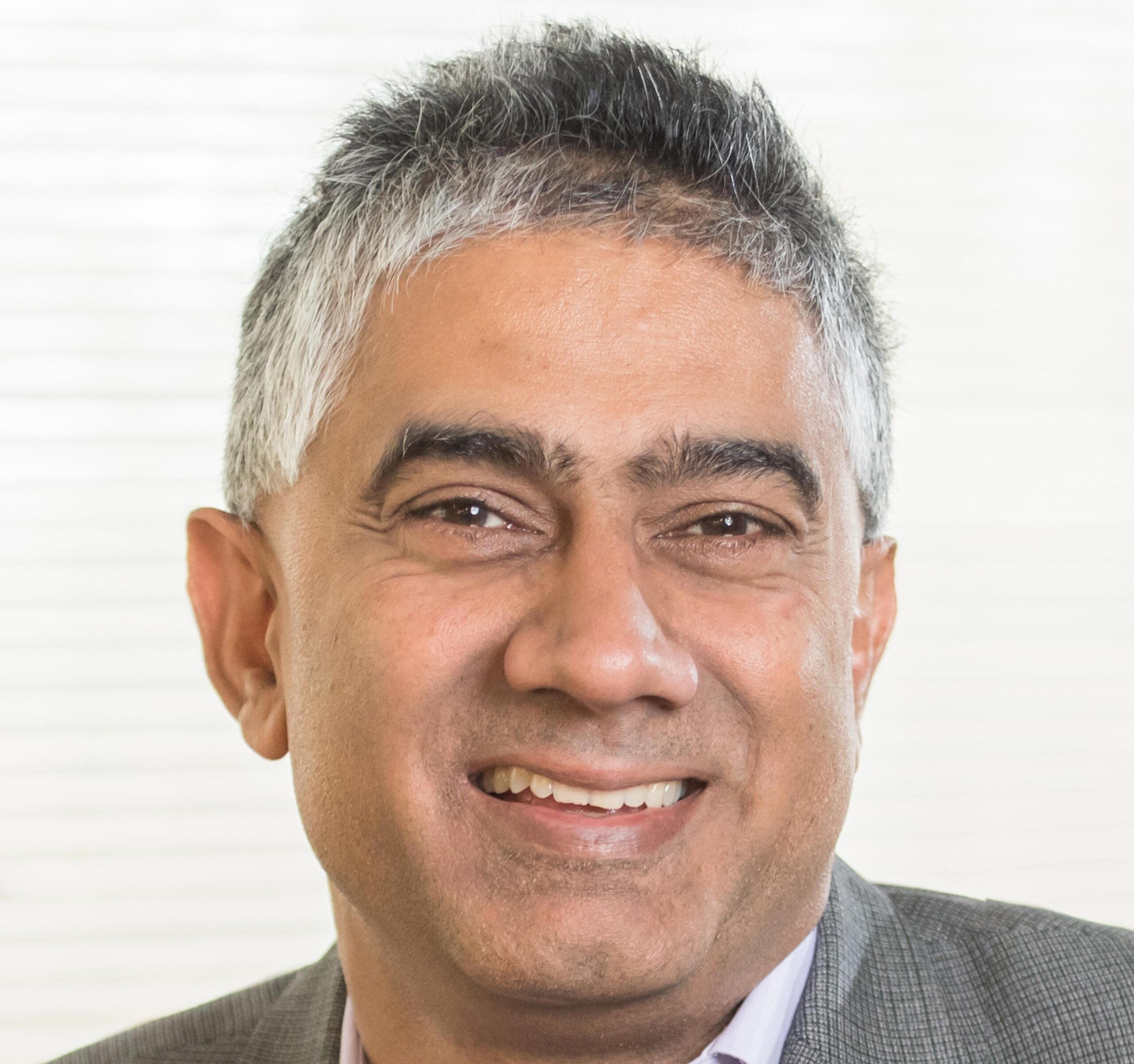 17 Chandu Head Shot – Cropped – Copy (1) Dr Chandu Visweswariah
Co-founder and Vice President of CURE100 and Croton100